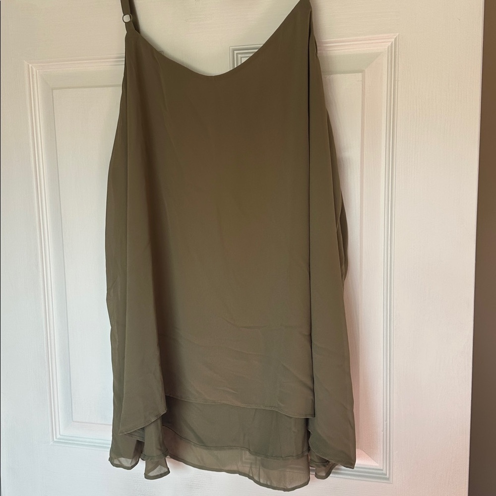 Torrid Size 3 / 3x Olive Green Layered Chiffon Zip-Front - Picture 2 of 7